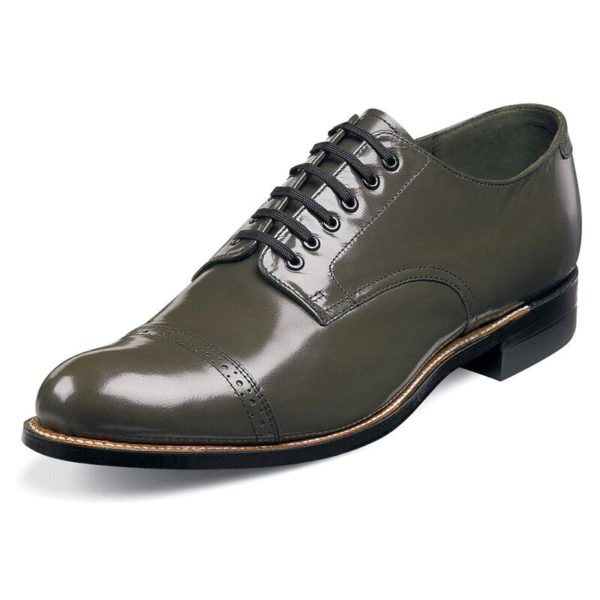 CAP TOE OXFORD WITH BROQUE DETAIL WELT CONSTRUCTION KIDSKIN LEATHER AND LEATHER SOLE